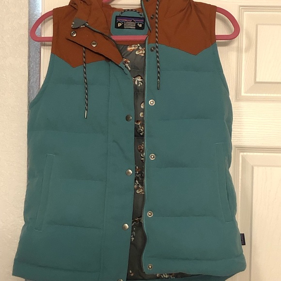Patagonia Jackets & Blazers - Patagonia Bivey hooded vest size small